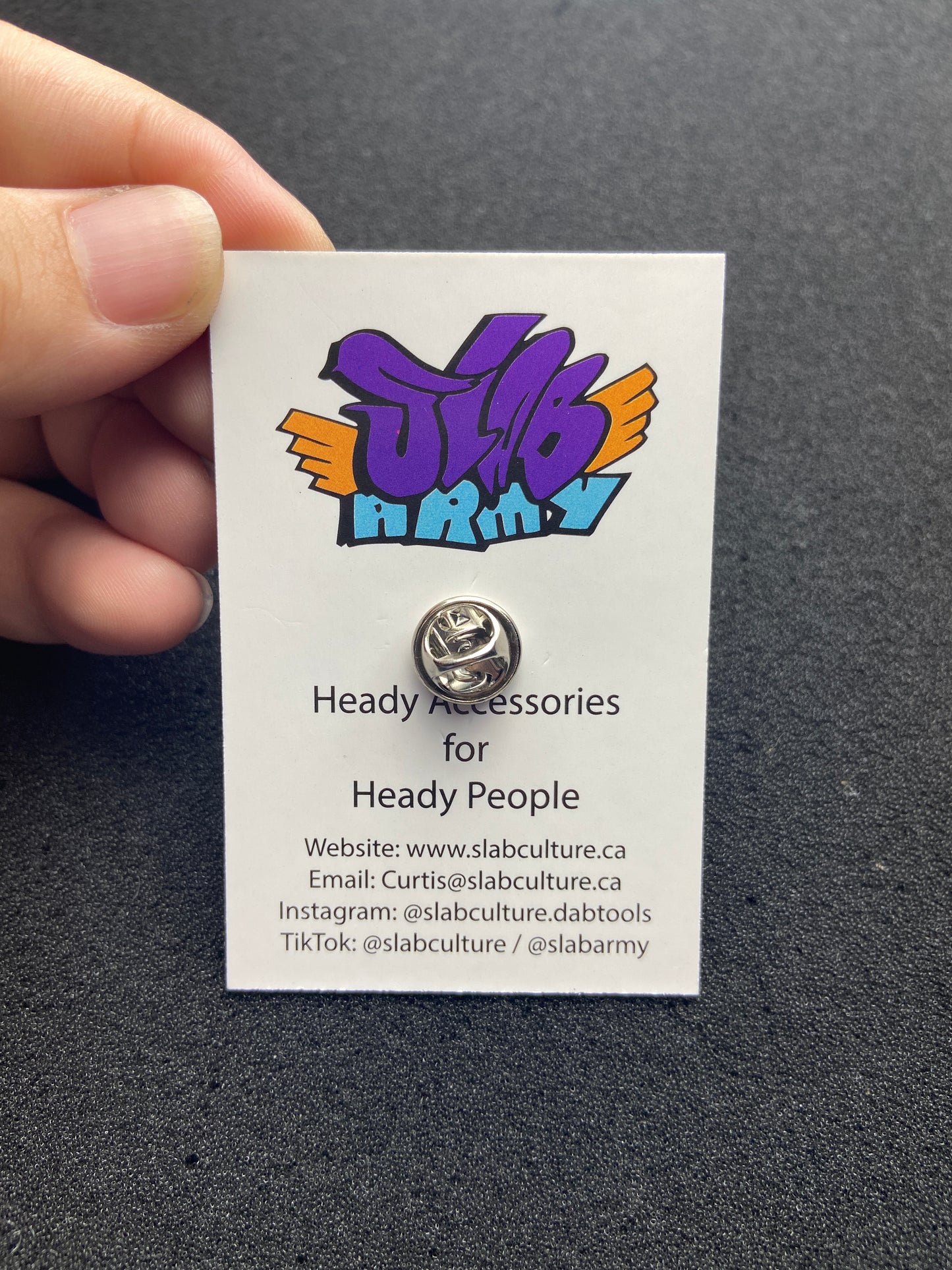 Slab army Breast cancer lapel pin
